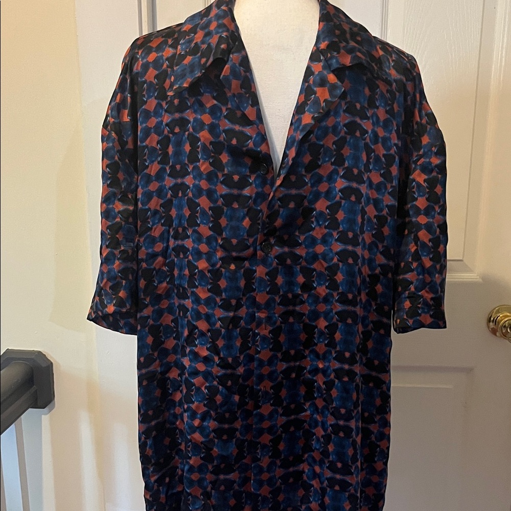 Men's Blue and Red Geometric Shirt